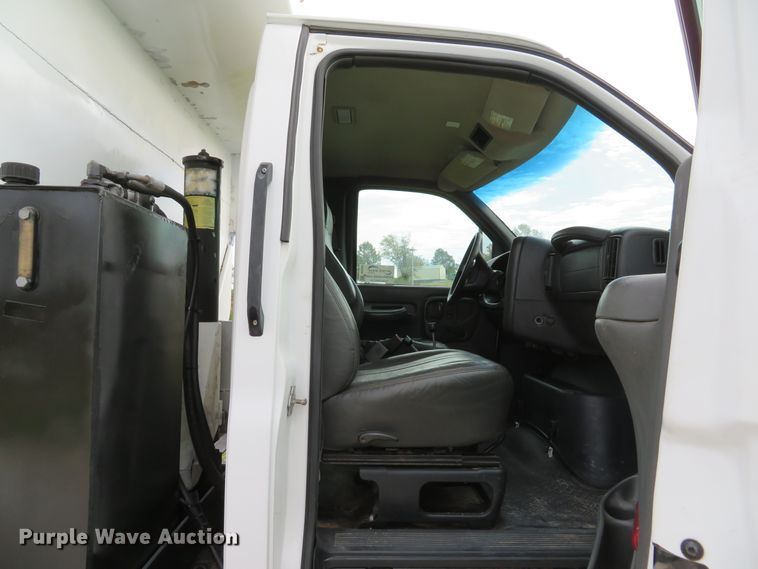 image for item DH1644 2008 GMC C8500 dump truck