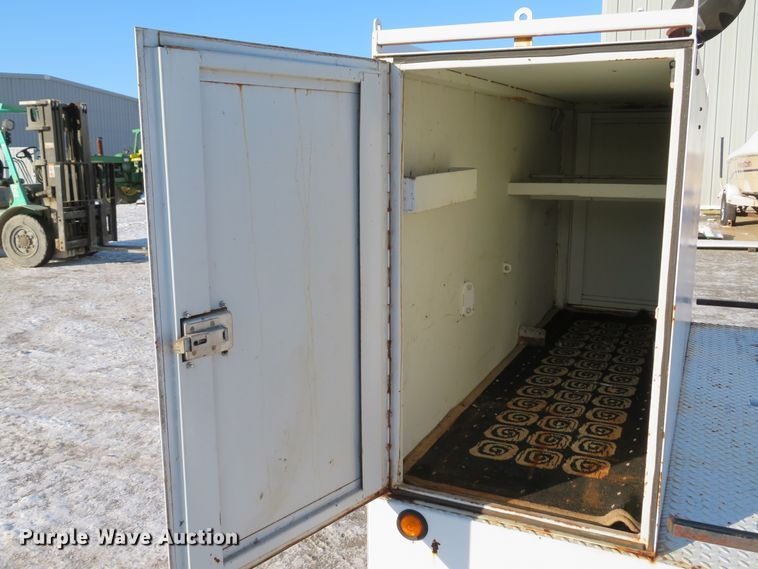 image for item DH1688 2001 Johnnys Truck & Trailers utility trailer