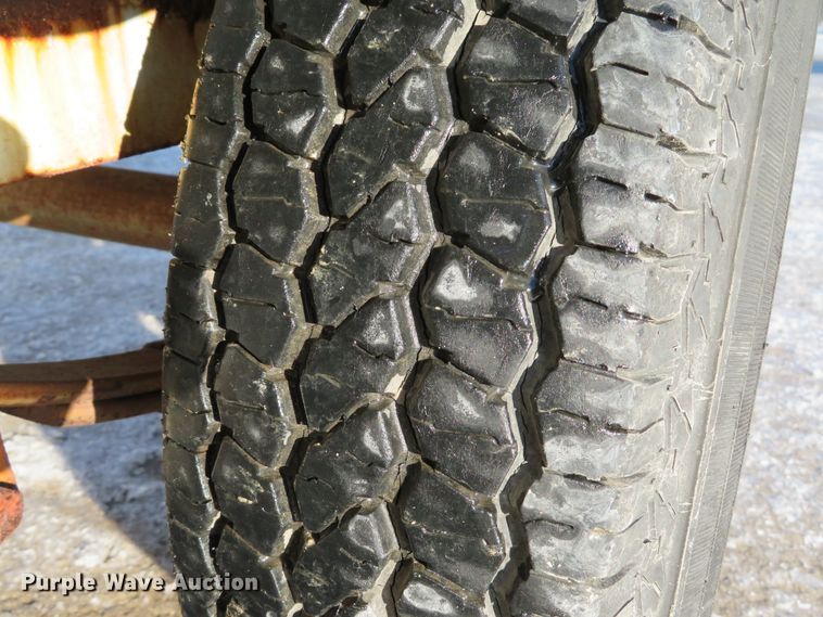 image for item DH1688 2001 Johnnys Truck & Trailers utility trailer