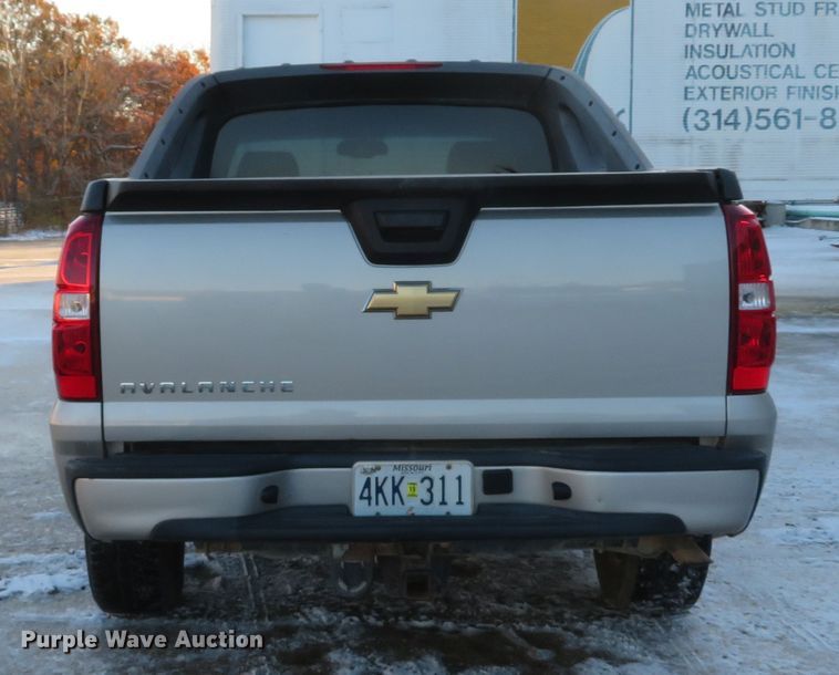 image for item DH1689 2007 Chevrolet Avalanche SE Crew Cab pickup truck