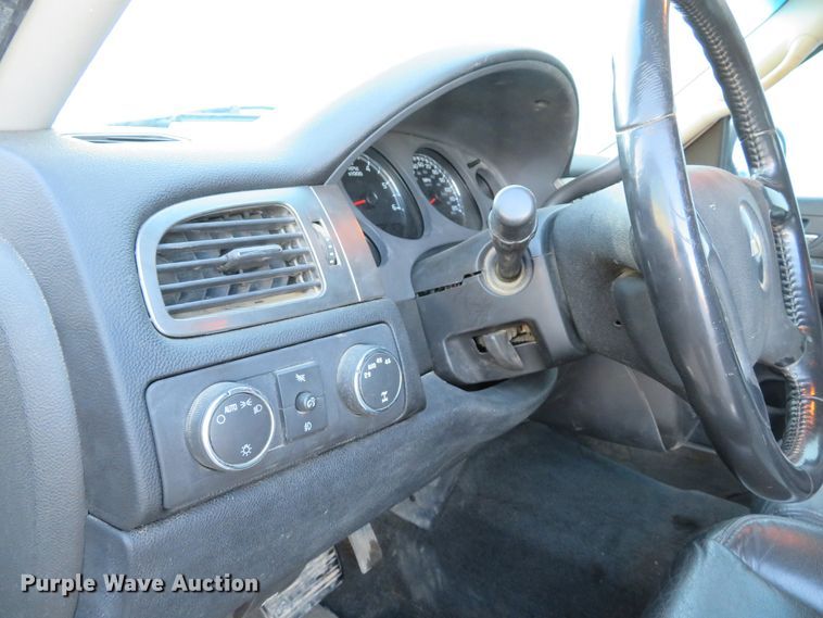 image for item DH1689 2007 Chevrolet Avalanche SE Crew Cab pickup truck