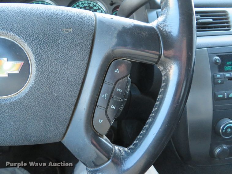 image for item DH1689 2007 Chevrolet Avalanche SE Crew Cab pickup truck