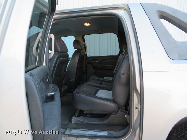 image for item DH1689 2007 Chevrolet Avalanche SE Crew Cab pickup truck