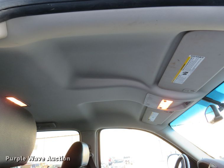 image for item DH1689 2007 Chevrolet Avalanche SE Crew Cab pickup truck