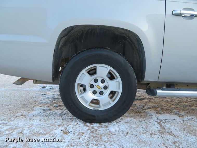 image for item DH1689 2007 Chevrolet Avalanche SE Crew Cab pickup truck