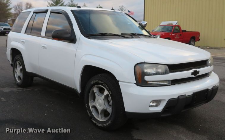 image for item DH1700 2005 Chevrolet TrailBlazer SUV