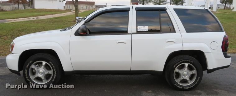 image for item DH1700 2005 Chevrolet TrailBlazer SUV