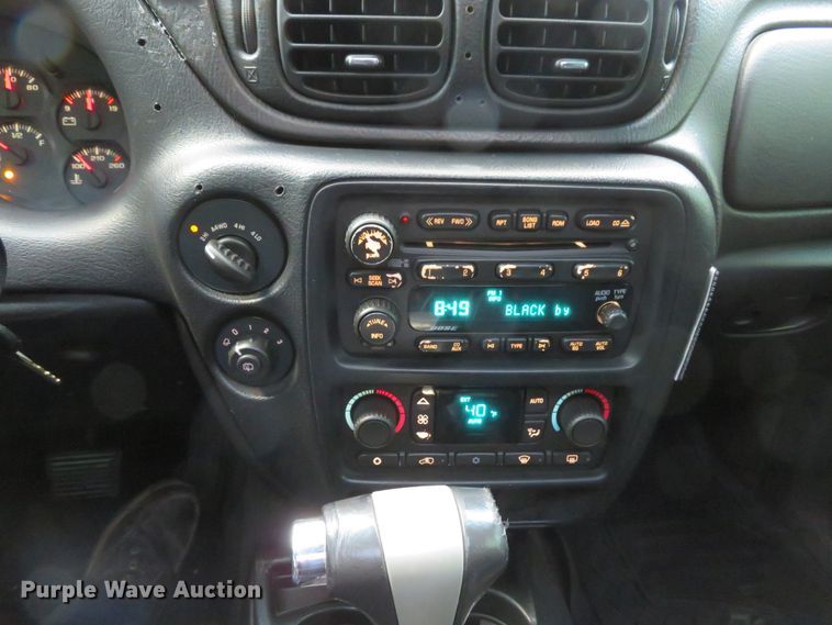 image for item DH1700 2005 Chevrolet TrailBlazer SUV