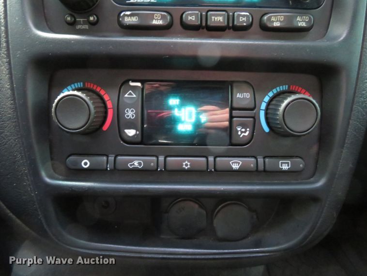 image for item DH1700 2005 Chevrolet TrailBlazer SUV