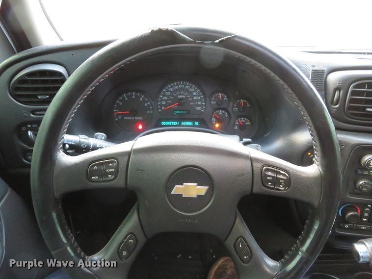 image for item DH1700 2005 Chevrolet TrailBlazer SUV