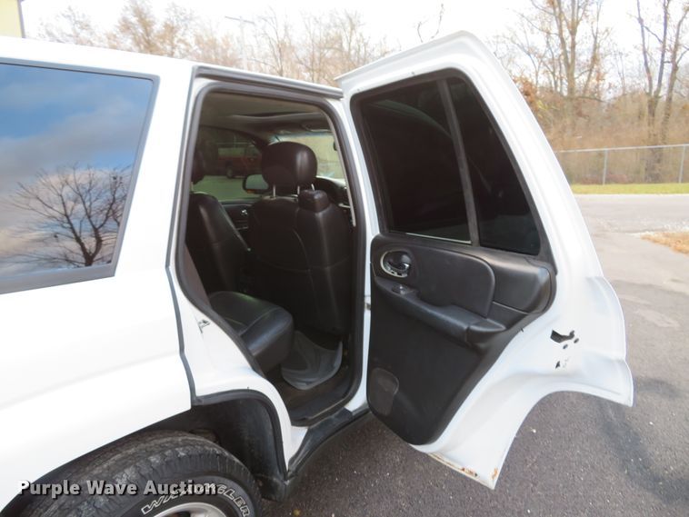 image for item DH1700 2005 Chevrolet TrailBlazer SUV