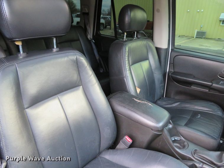 image for item DH1700 2005 Chevrolet TrailBlazer SUV