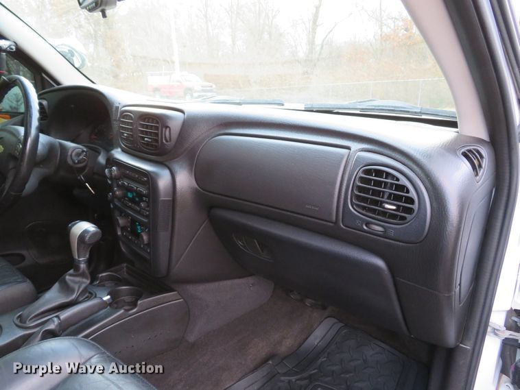 image for item DH1700 2005 Chevrolet TrailBlazer SUV