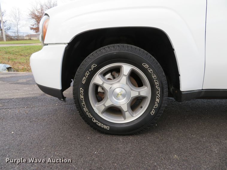 image for item DH1700 2005 Chevrolet TrailBlazer SUV