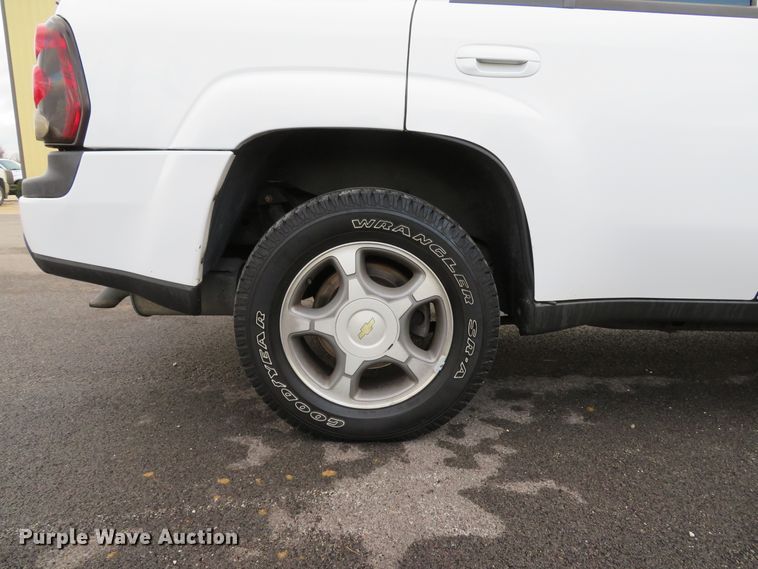 image for item DH1700 2005 Chevrolet TrailBlazer SUV