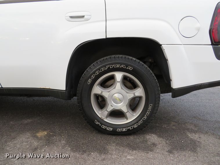 image for item DH1700 2005 Chevrolet TrailBlazer SUV