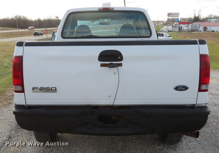 image for item DH1702 2006 Ford F250 Super Duty XL SuperCab pickup truck