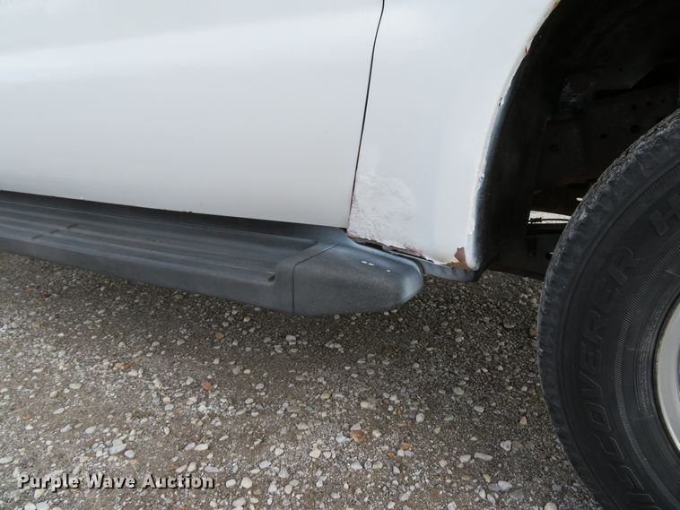 image for item DH1702 2006 Ford F250 Super Duty XL SuperCab pickup truck