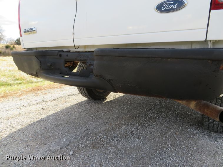 image for item DH1702 2006 Ford F250 Super Duty XL SuperCab pickup truck