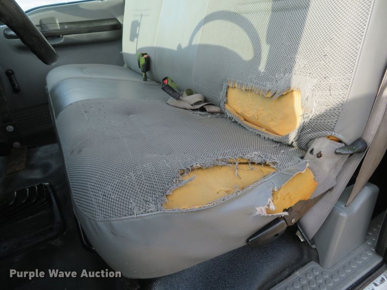 image for item DH1702 2006 Ford F250 Super Duty XL SuperCab pickup truck