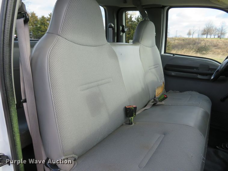 image for item DH1702 2006 Ford F250 Super Duty XL SuperCab pickup truck