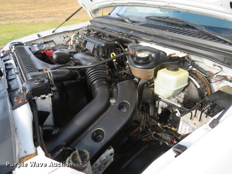 image for item DH1702 2006 Ford F250 Super Duty XL SuperCab pickup truck