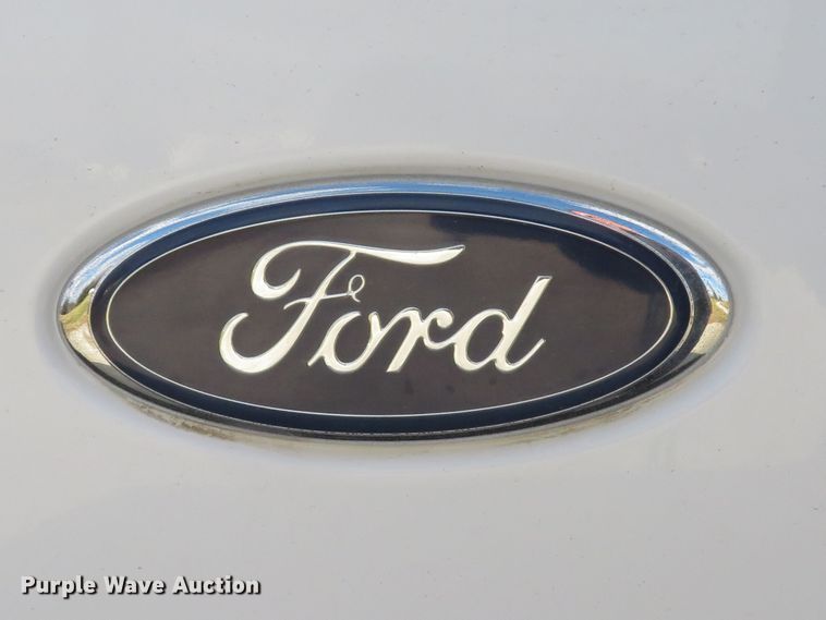 image for item DH1702 2006 Ford F250 Super Duty XL SuperCab pickup truck