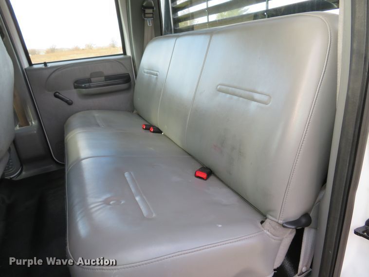 image for item DH1703 2006 Ford F350 Super Duty XL Crew Cab flatbed pickup truck