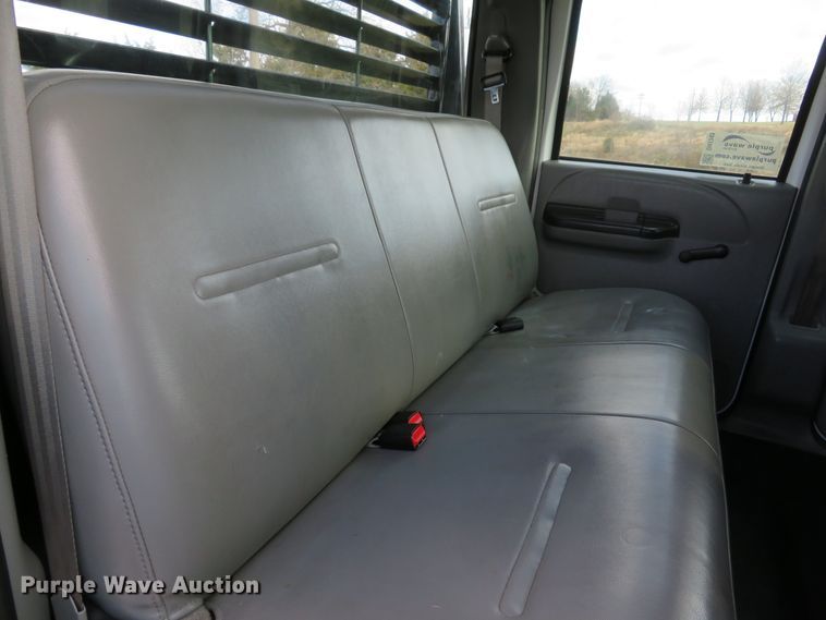 image for item DH1703 2006 Ford F350 Super Duty XL Crew Cab flatbed pickup truck