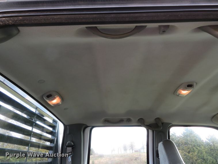 image for item DH1703 2006 Ford F350 Super Duty XL Crew Cab flatbed pickup truck