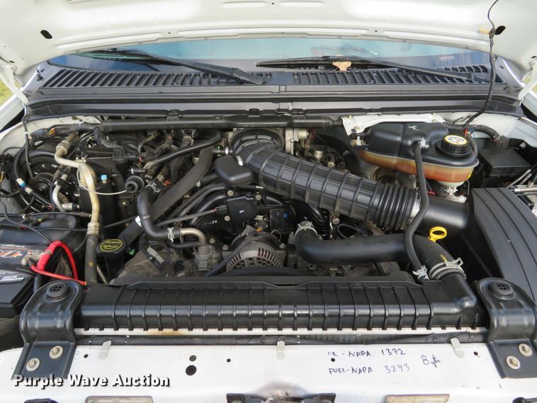 image for item DH1703 2006 Ford F350 Super Duty XL Crew Cab flatbed pickup truck