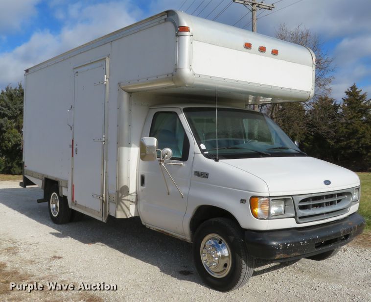 image for item DH1704 2000 Ford Econoline E350 Super Duty box truck