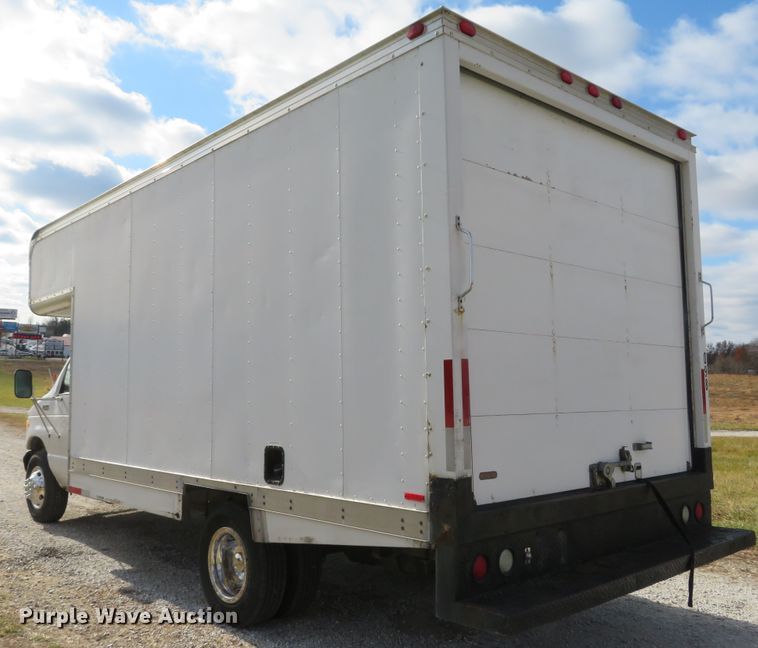 image for item DH1704 2000 Ford Econoline E350 Super Duty box truck