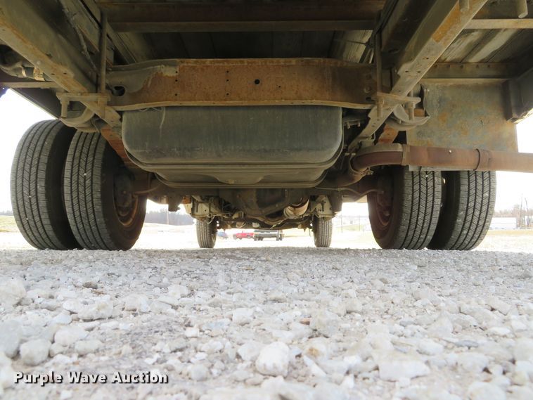 image for item DH1704 2000 Ford Econoline E350 Super Duty box truck