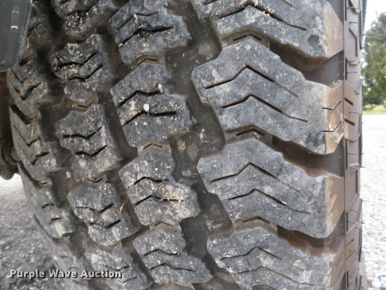 image for item DH1733 2005 Ford F350 Super Duty XLT Crew Cab pickup truck