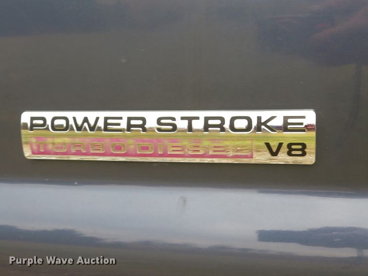 image for item DH1733 2005 Ford F350 Super Duty XLT Crew Cab pickup truck