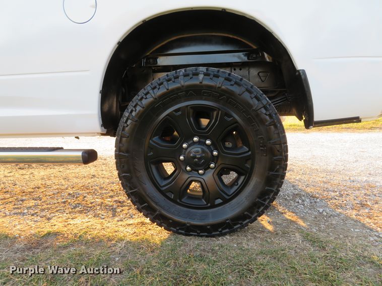 image for item DH1740 2014 Dodge Ram 3500HD Crew Cab pickup truck