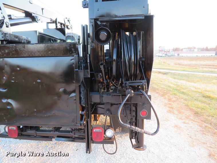 image for item DH1741 2007 Sterling L-Line service truck