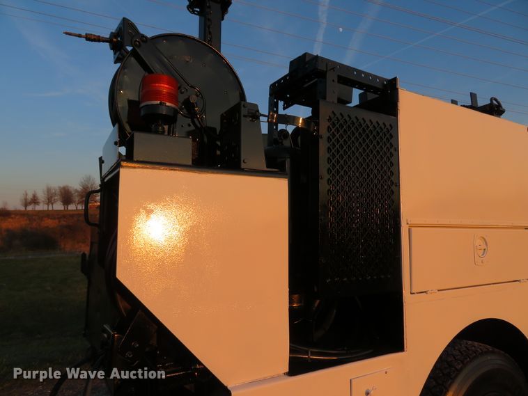 image for item DH1741 2007 Sterling L-Line service truck