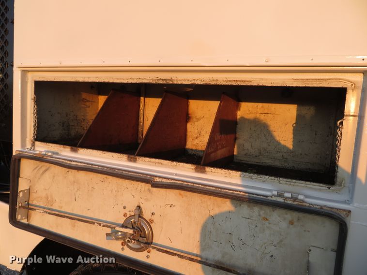 image for item DH1741 2007 Sterling L-Line service truck