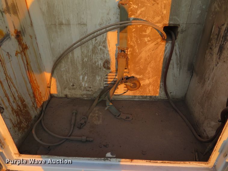 image for item DH1741 2007 Sterling L-Line service truck