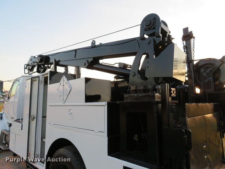 image for item DH1741 2007 Sterling L-Line service truck