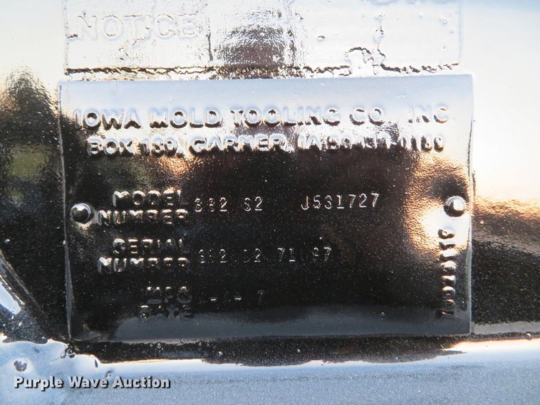 image for item DH1741 2007 Sterling L-Line service truck