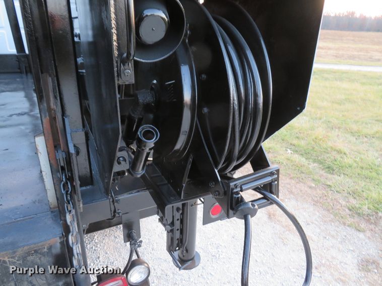 image for item DH1741 2007 Sterling L-Line service truck