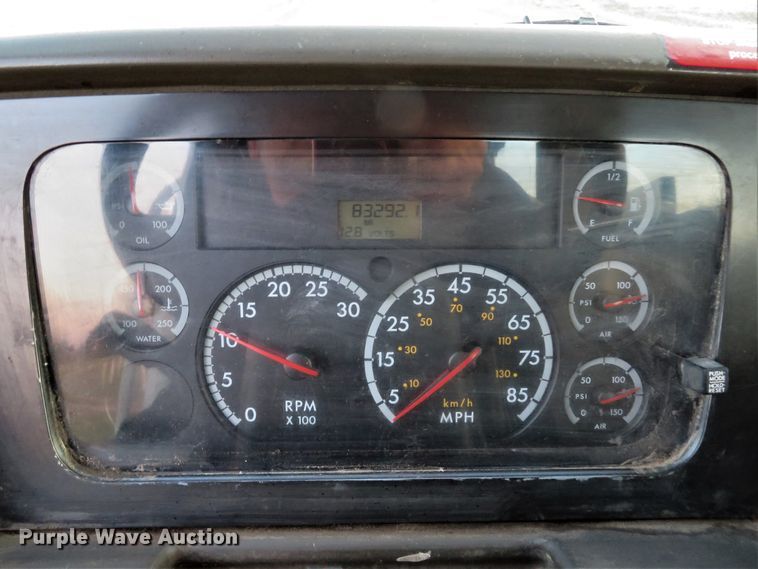 image for item DH1741 2007 Sterling L-Line service truck