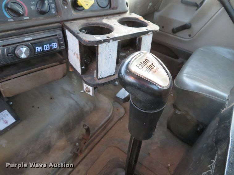 image for item DH1741 2007 Sterling L-Line service truck