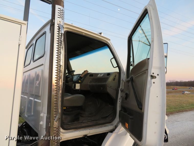 image for item DH1741 2007 Sterling L-Line service truck