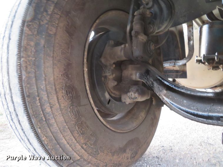 image for item DH1741 2007 Sterling L-Line service truck