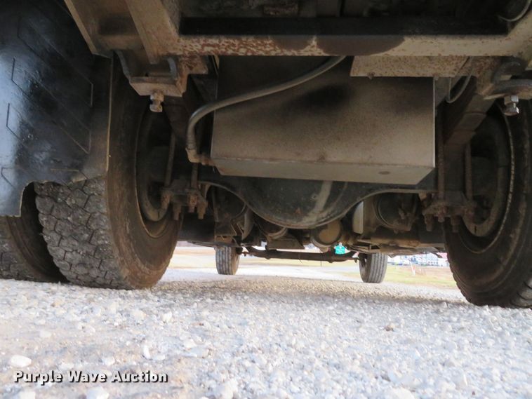 image for item DH1741 2007 Sterling L-Line service truck