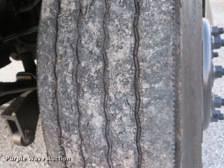 image for item DH1741 2007 Sterling L-Line service truck